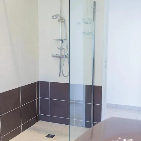 Vinaigrier Hills Vi3086 By Riviera Homes Villa