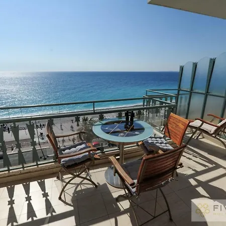 Le Majestic Promenade - Five Stars House