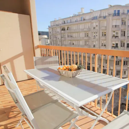 Apartment Le Renoir *
