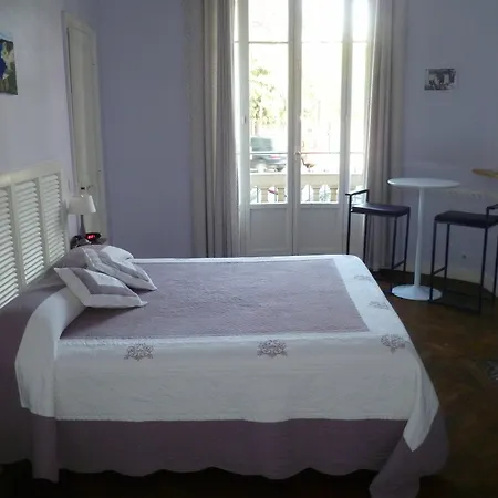 Victor Hugo Hotel 2*