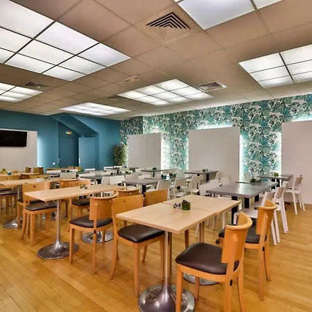 Le Noailles Gare Hotel 3*