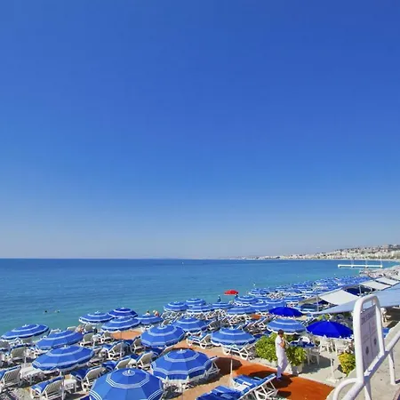 Promenade Holiday - Savoy Palace Promenade *