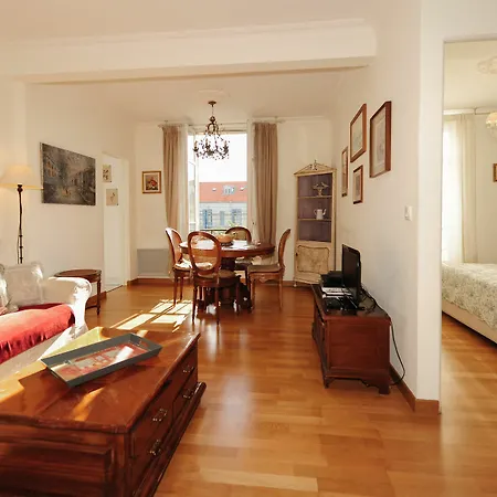 Apartment Clemenceau Centre Five Stars House *