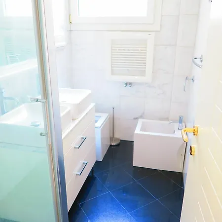 Nestor&jeeves - Palais De France - - Sea Front Apartment *