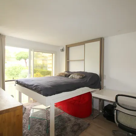- Dufy - Moderne - Parking Apartment