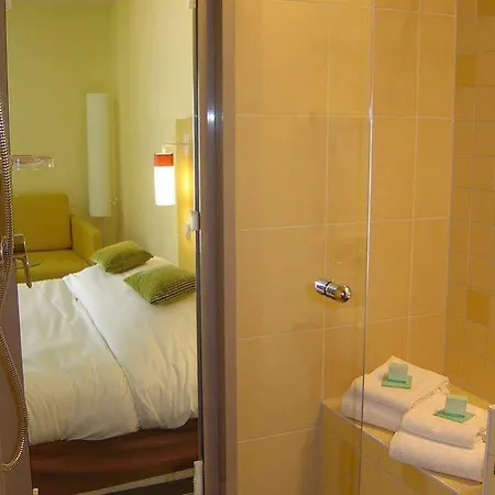 Ibis Styles Centre Port 3* Nice