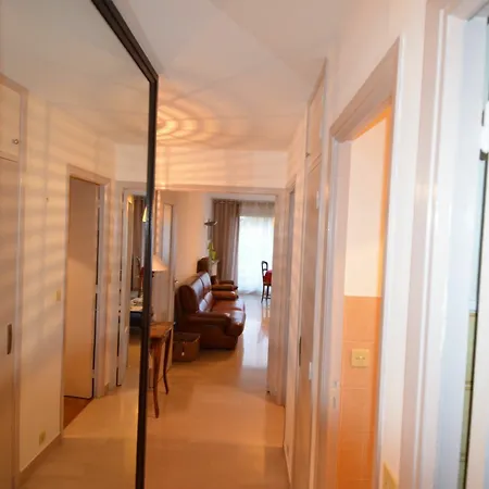 Apartment Mynice Mayflower