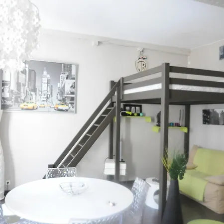 Le Suede Apartment *