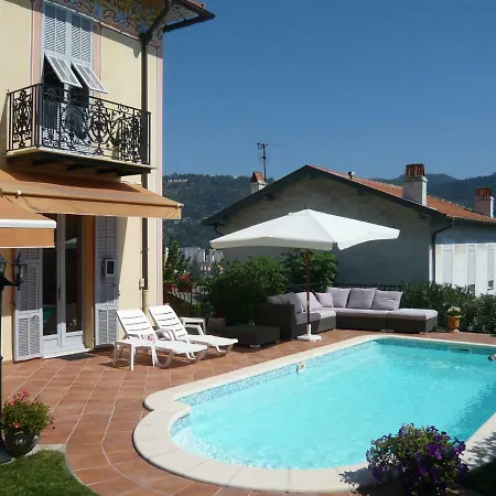Les Pervenches *