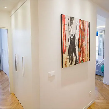 Victor Hugo Apartment *