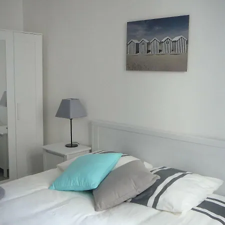Carre D'or Meyerbeer Close To Beach Apartment *
