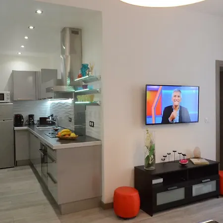 Apartment Carre D'or Very Appart Near The Beach 2 A 6 Personnes