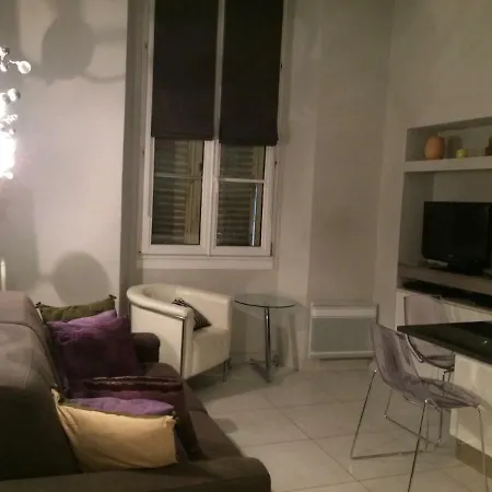 Apartment Je Suis A
