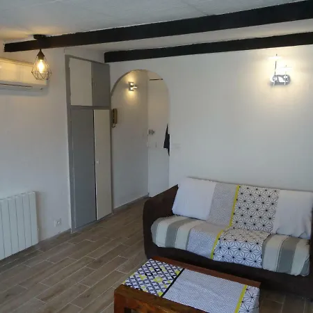 F2 Centre - Gare Apartamento *