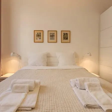 Апартаменты Center Nice,1 , 2 Balcons *