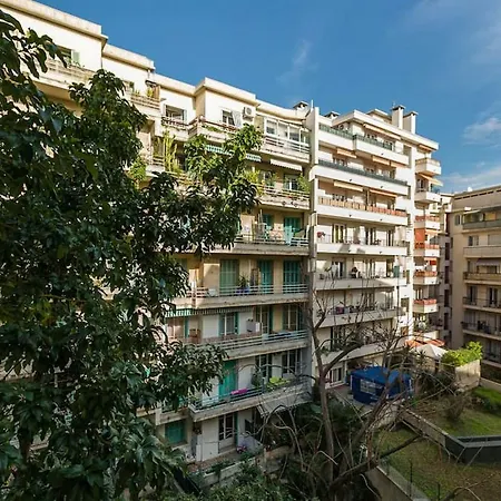 Apartment Center Nice,1 , 2 Balcons *