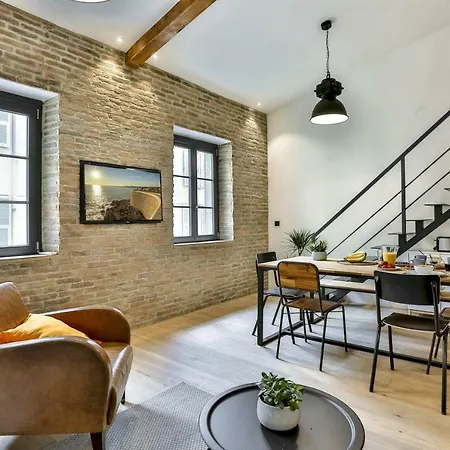 My Casa - 4 Place Massena - Duplex * Nice