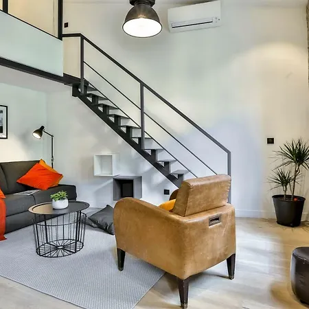 My Casa - 4 Place Massena - Duplex Apartment