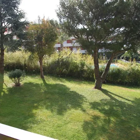 Oasis Mediterraneen Piscine & Parking Calme Absolu Apartment *