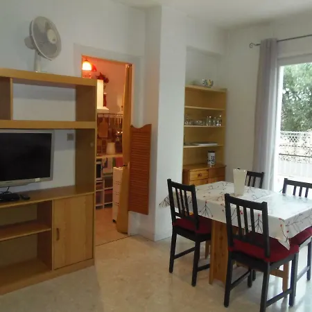 Apartment Joli Studio Calme Avec Terrasse Nice
