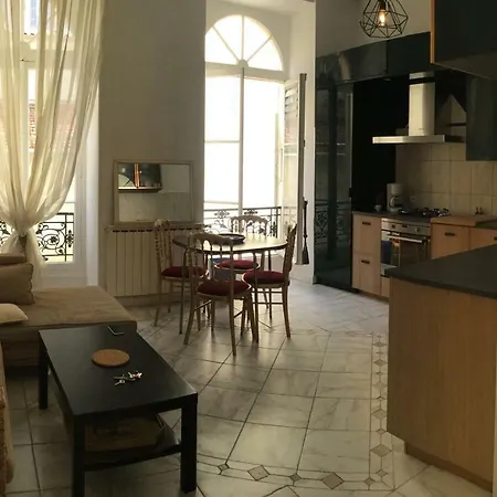 Le 37 Bis Apartment *