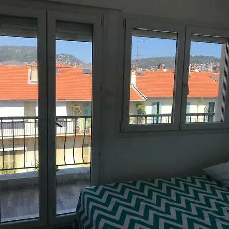 Apartment 4 A 6 Personnes Sur La Coulee Verte Nice