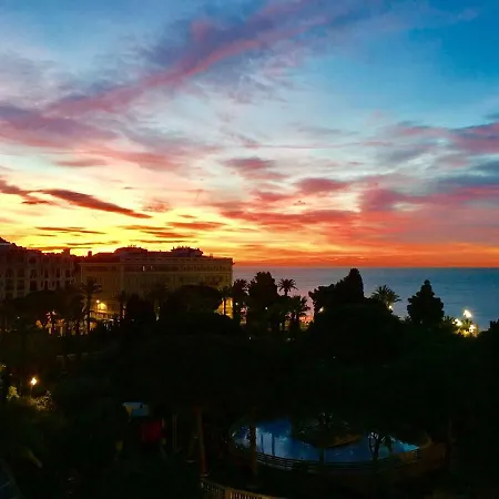 Appartamento Unique Sea View Apartment, Center, 100m2 *