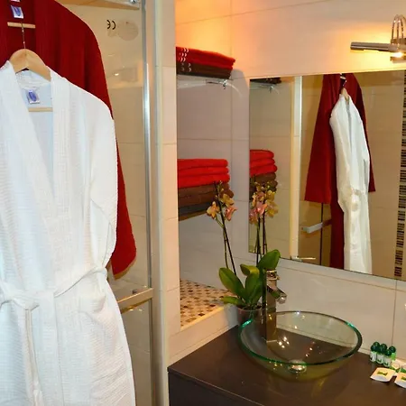 Apartment-avenue Des Fleurs - 06000 Appartement