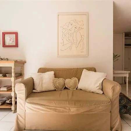 Apartment Villa Soraya , Quiet Location With Big Garden Near Beach And Old Town Of Nice *