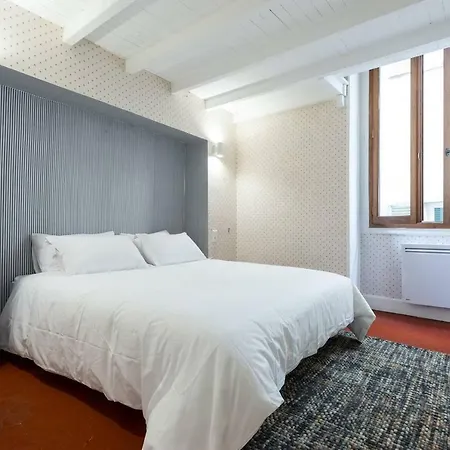 Apartment Prefecture Duplex - Old Town *