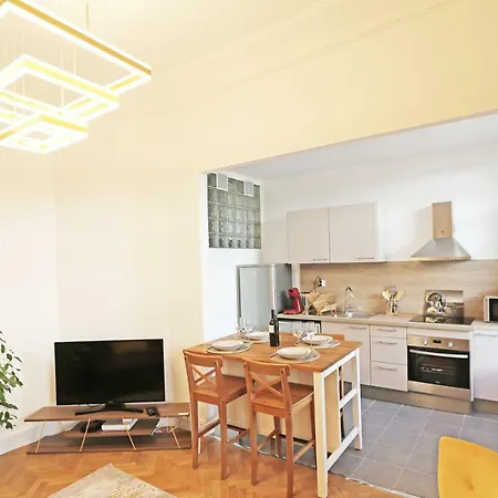 Apartment Splendid In The Heart Of