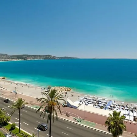 Beachfront Promenade Des Apartment Nice
