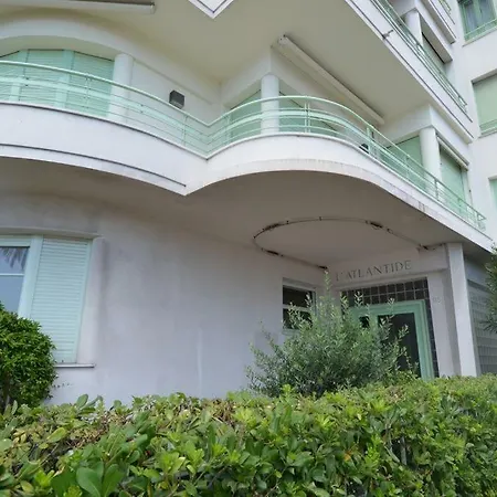 115 By The Sea Niza
