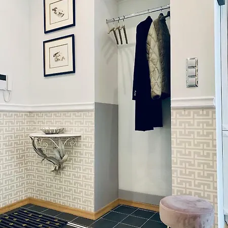 Bagatelle - Luxury Apartment *