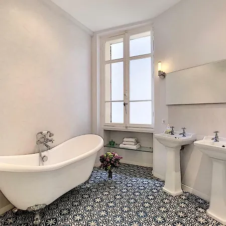 #11 Clemenceau Design Hyper Centre 10min & Appartement *