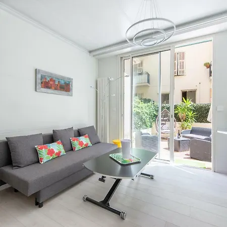 Immeuble Piron Apartment