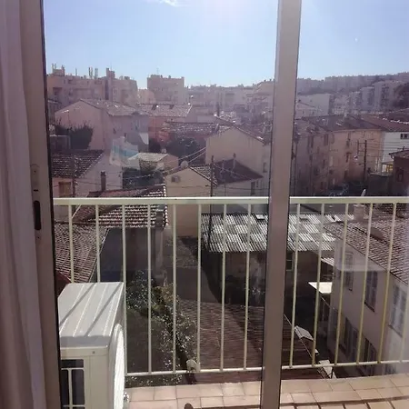 Apartment 9 Avenue De Carras