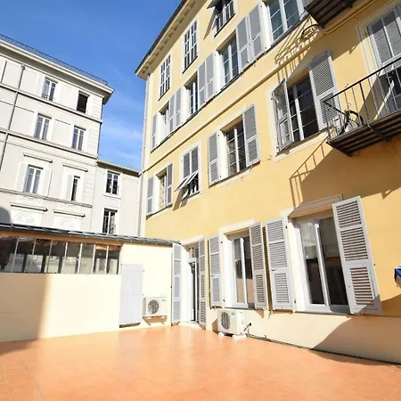 Apartment Jade Duplex - No Better Location In *