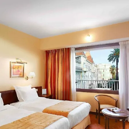 Splendid Y Hotel Niza