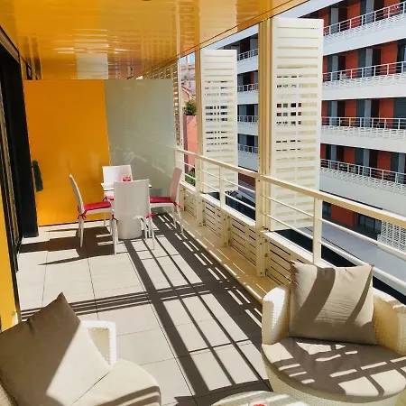 A Terrasse Ensoleillee & Parking A La Gare Du Sud *