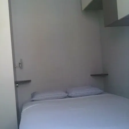 Belle 2 Pieces Carre D'or, Centre Apartment *