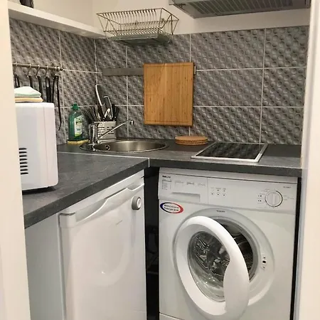 Apartment 21m² Rue De France Nice