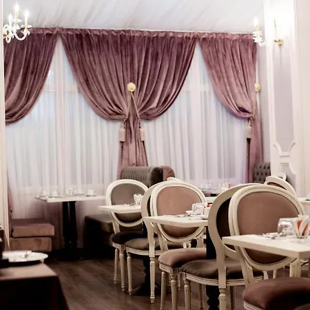 Restaurant Oasis Hotel 3*