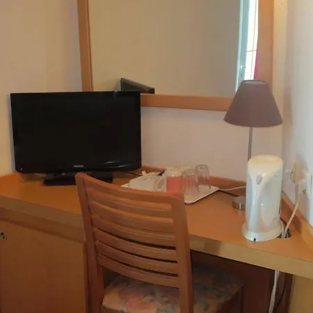 Hotel Restaurant Oasis 3*