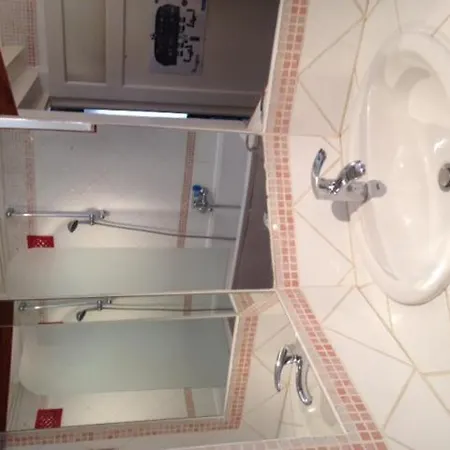 Bed & Breakfast Bennecourt 2*