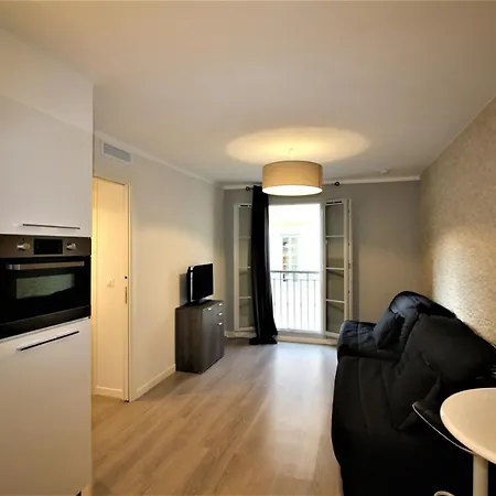 Appartement - Cours Saleya Gassin *