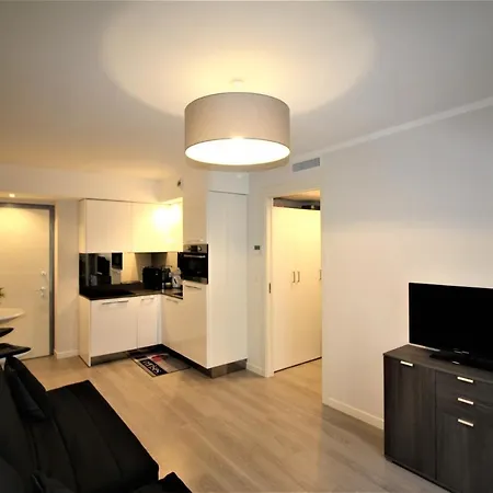 - Cours Saleya Gassin Appartement *