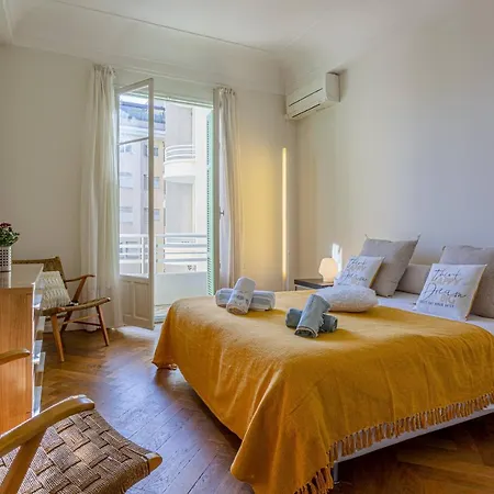 Victor Hugo - Beautiful Apartment - View Over Garden Apartment