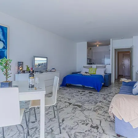 Prom 199 - Spacious - Promenade - Sea View