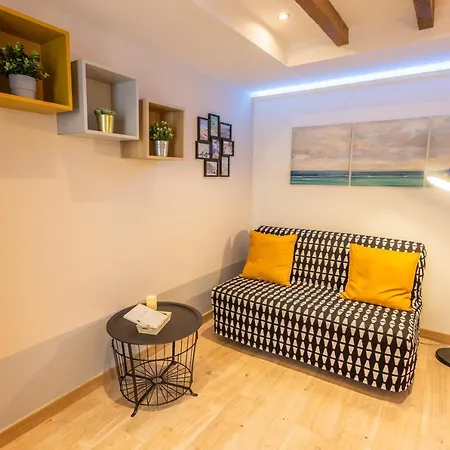 Quiet Promenade ✫ Beach 2 Min ✫ Hyper Centre 10min Apartment *